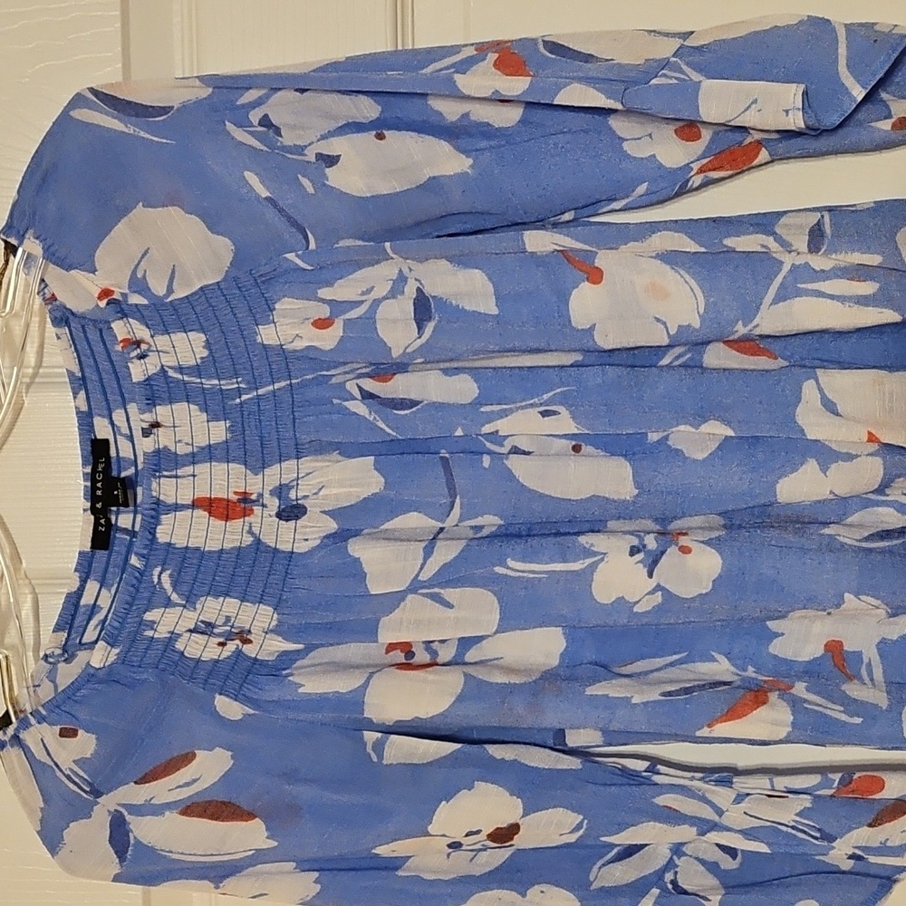 Zac & Rachel Floral Women's Top - Picture 3 of 10